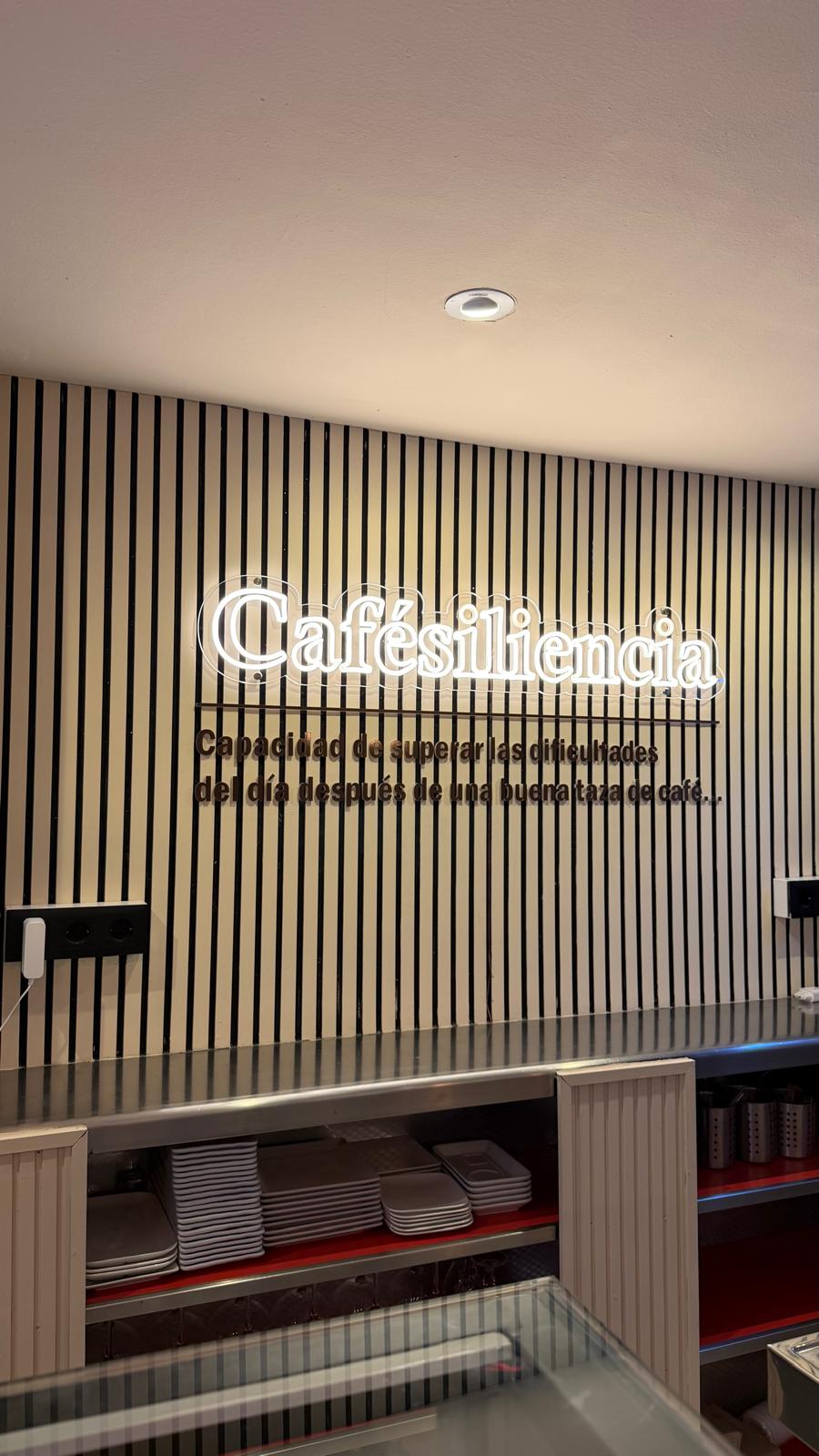 Rótulo fabricado para Cafésiliencia